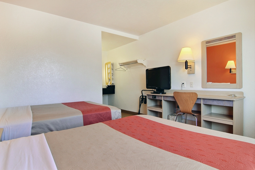 Motel 6 San Angelo TX - photo 17
