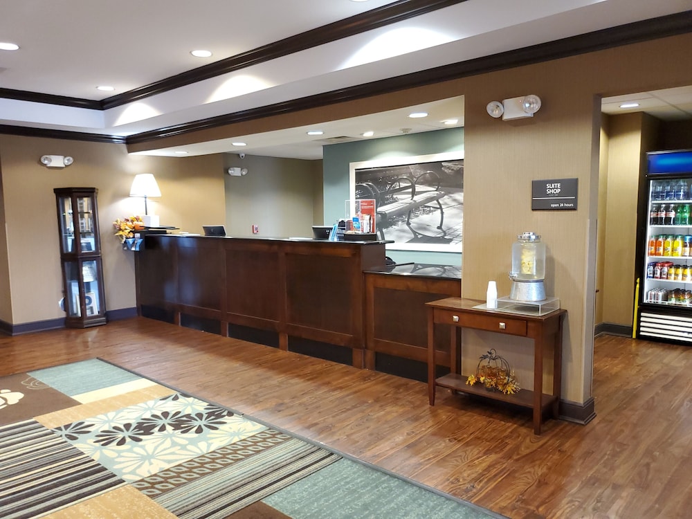 Hampton Inn Stow - photo 3