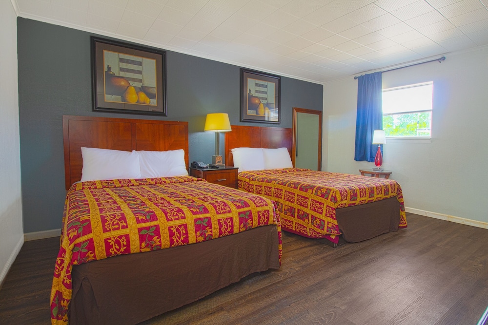 Oyo Hotel Mcalestar Ok S Main St - photo 6