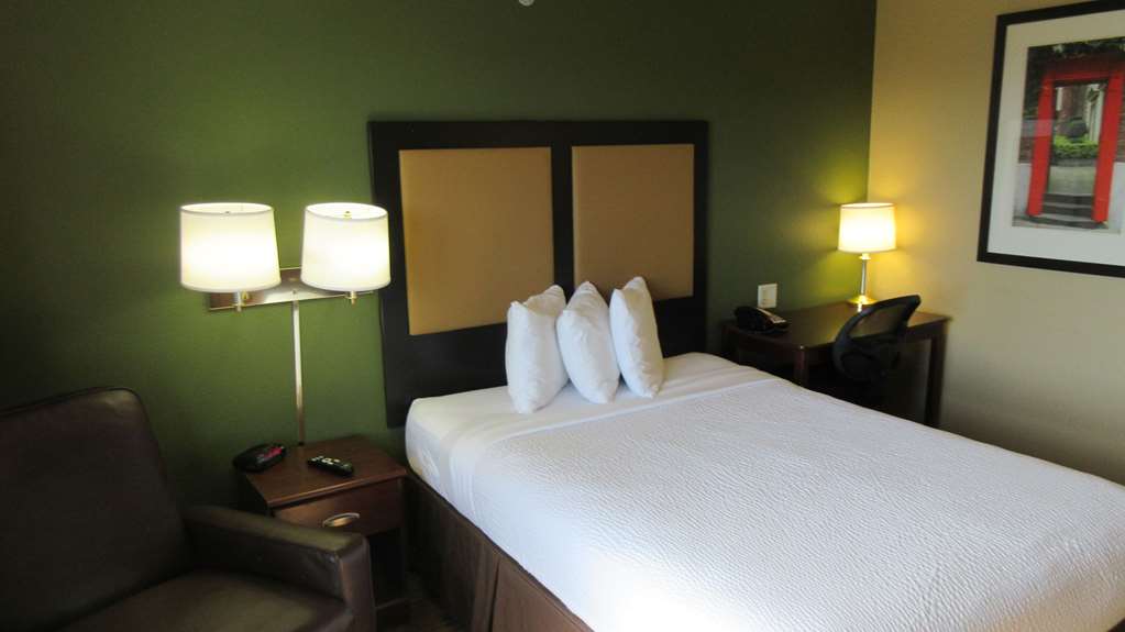 MainStay Suites Rochester South Mayo Clinic - photo 17