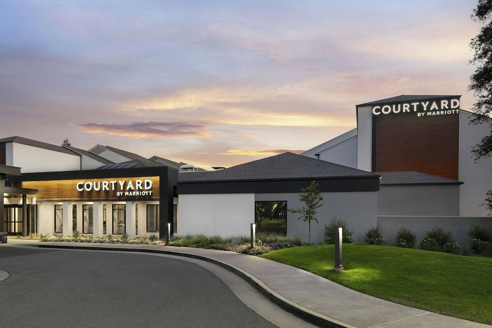 Courtyard by Marriott Bakersfield - featured photo
