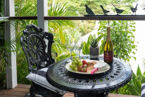 Contemporary Studio in the heart of Paddington by Custom Bnb Hosting — 4-Star Luxury Hotel in Brisbane, Australia