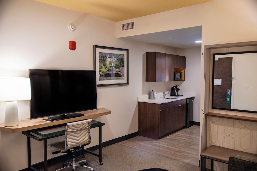 Holiday Inn Hotel & Suites Savannah Airport Pooler - photo 51