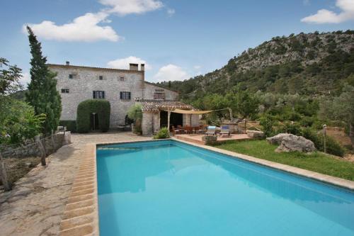 Villa Guillo — 4-Star Luxury Hotel in Pollenca, Spain