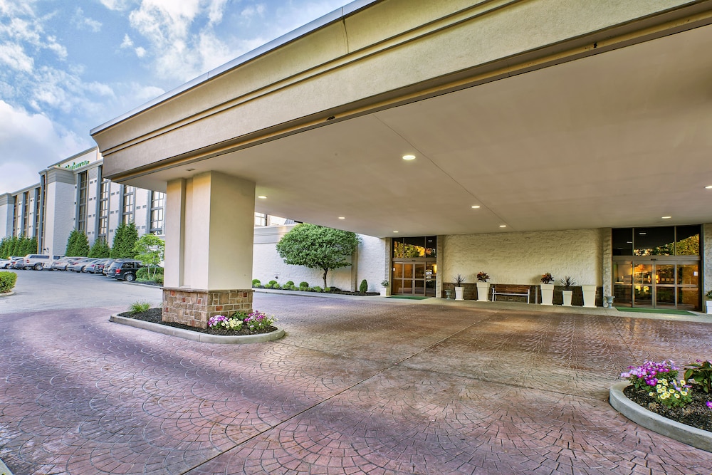Holiday Inn Hotel & Suites Cincinnati Eastgate by IHG - photo 33