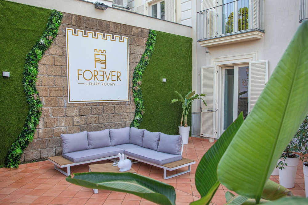 Forever Luxury Rooms in Castellammare Di Stabia, Italy