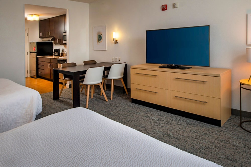 TownePlace Suites by Marriott Frederick - photo 8