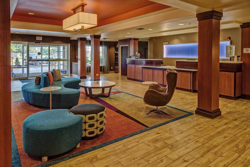 Fairfield Inn & Suites by Marriott Russellville - photo 2