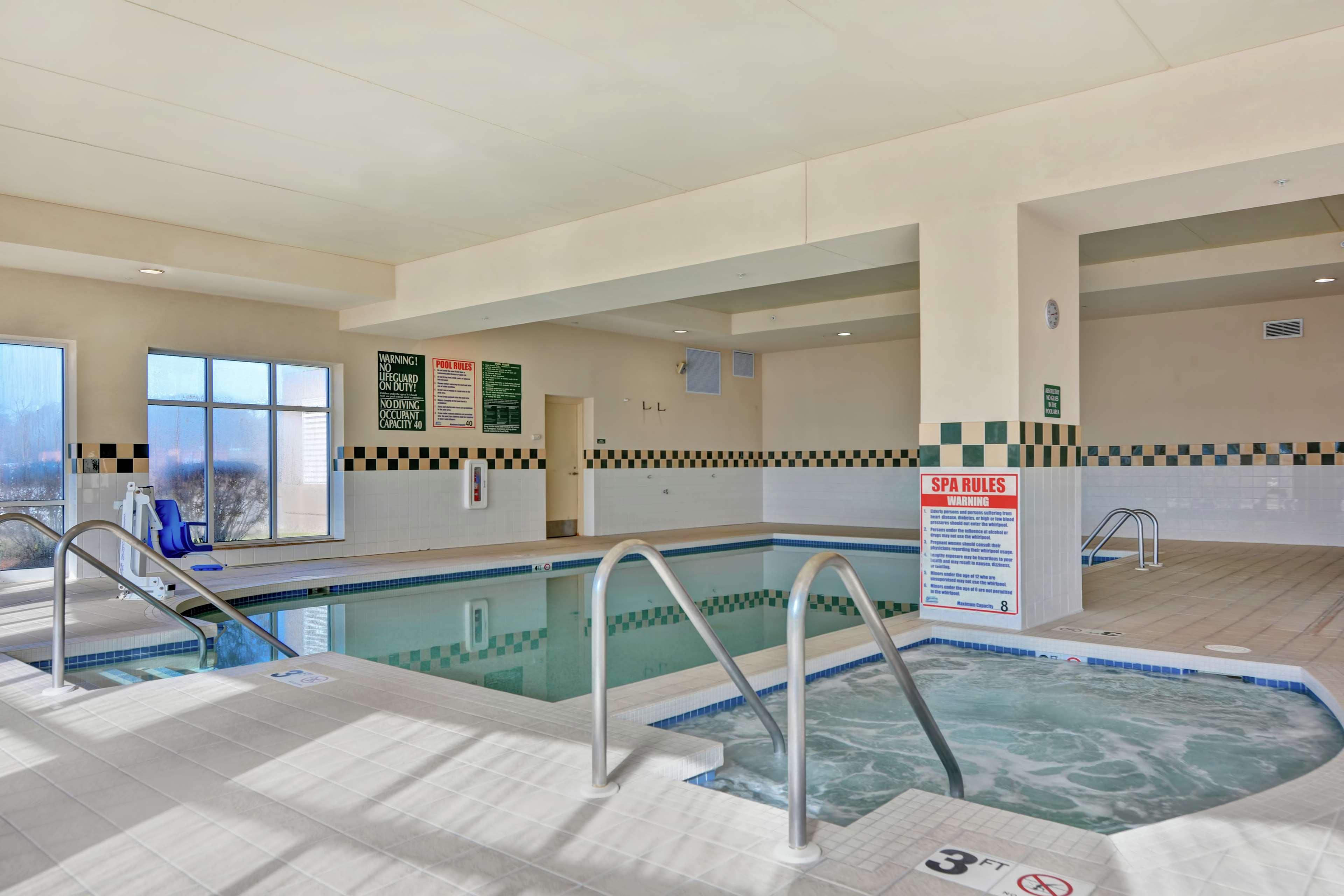 Hilton Garden Inn Appleton Kimberly - photo 14