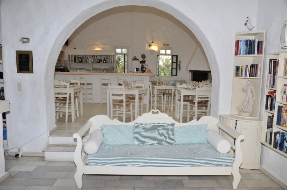 Anezina Hotel — Paros — photo 2