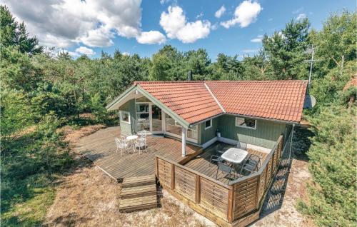 Three Bedroom Holiday Home In Aakirkeby — 4-Star Luxury Hotel in None, Denmark