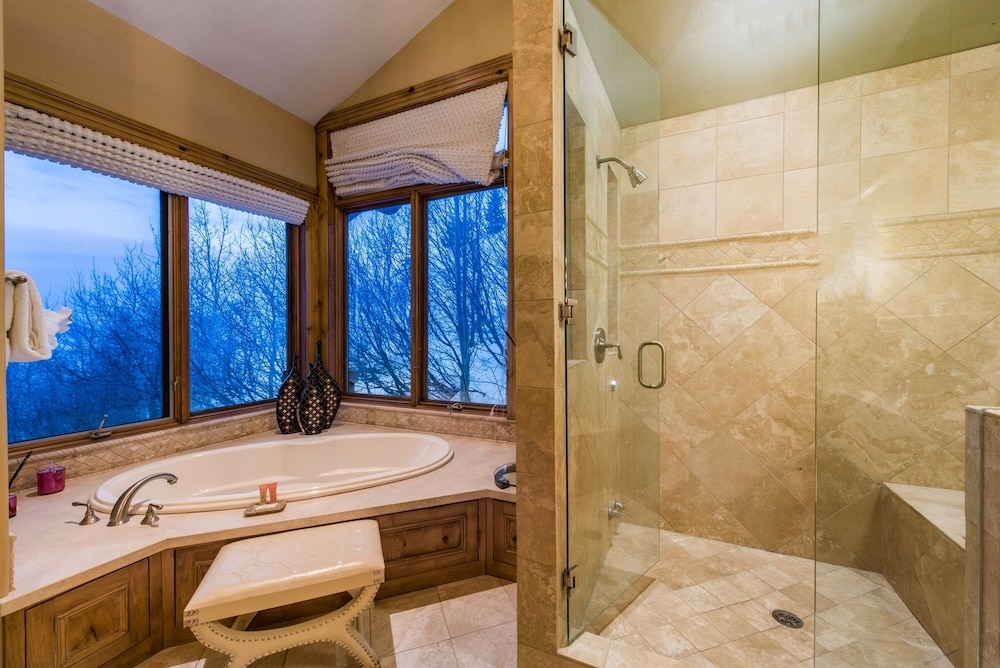 Abode in Deer Crest - photo 38