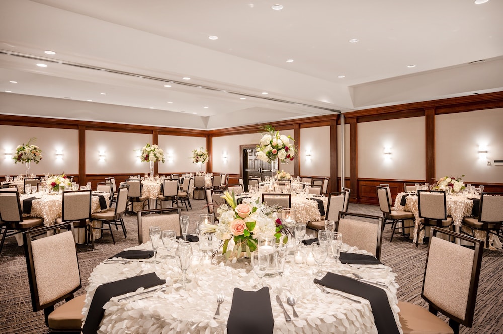 Crowne Plaza Albany The Desmond Hotel - photo 89