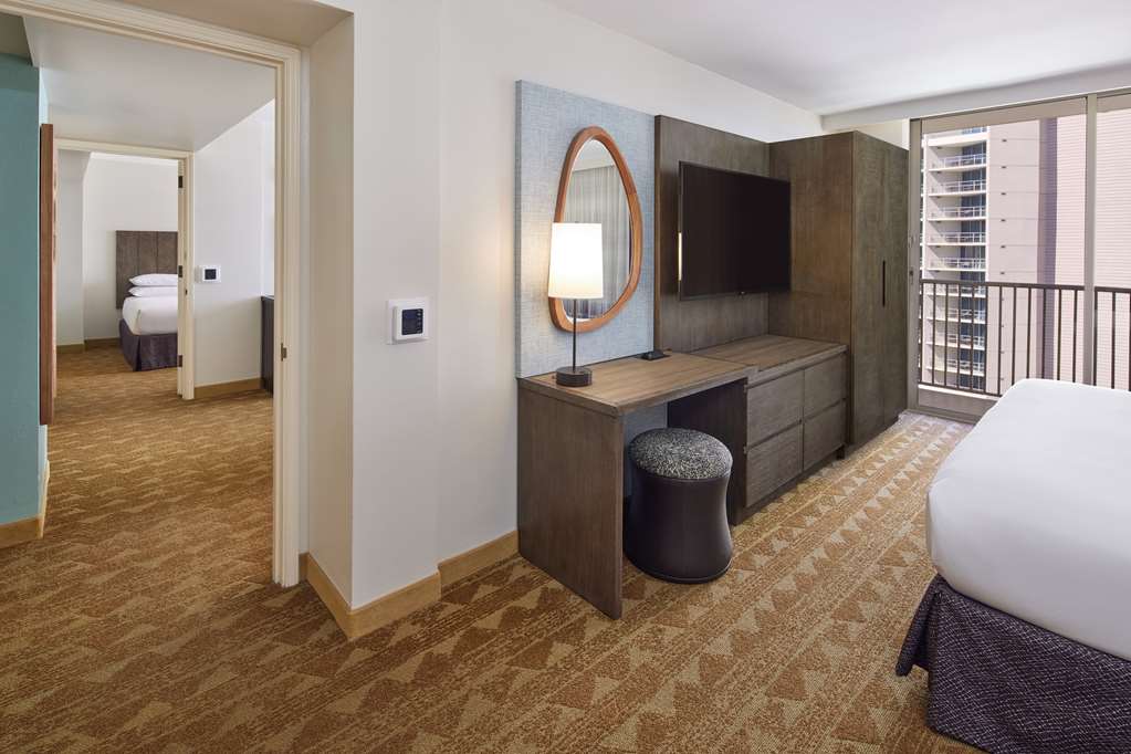 Embassy Suites by Hilton Waikiki Beach Walk - photo 29