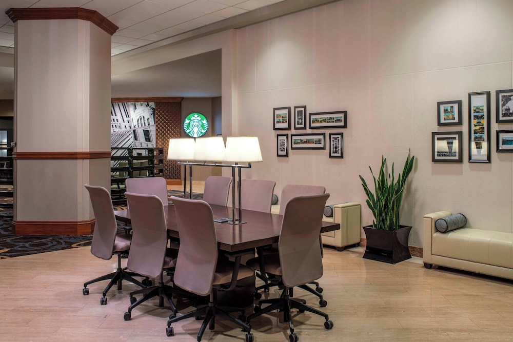 The Plaza Hotel Columbus at Capital Square - photo 4