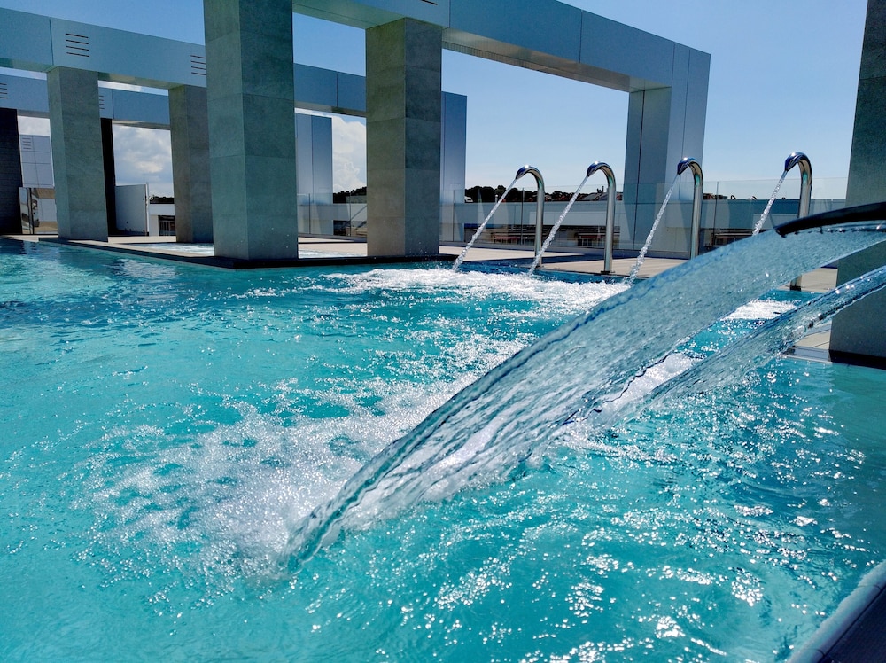 Olympus Palace — 4-Star Luxury Hotel in Salou, Spain