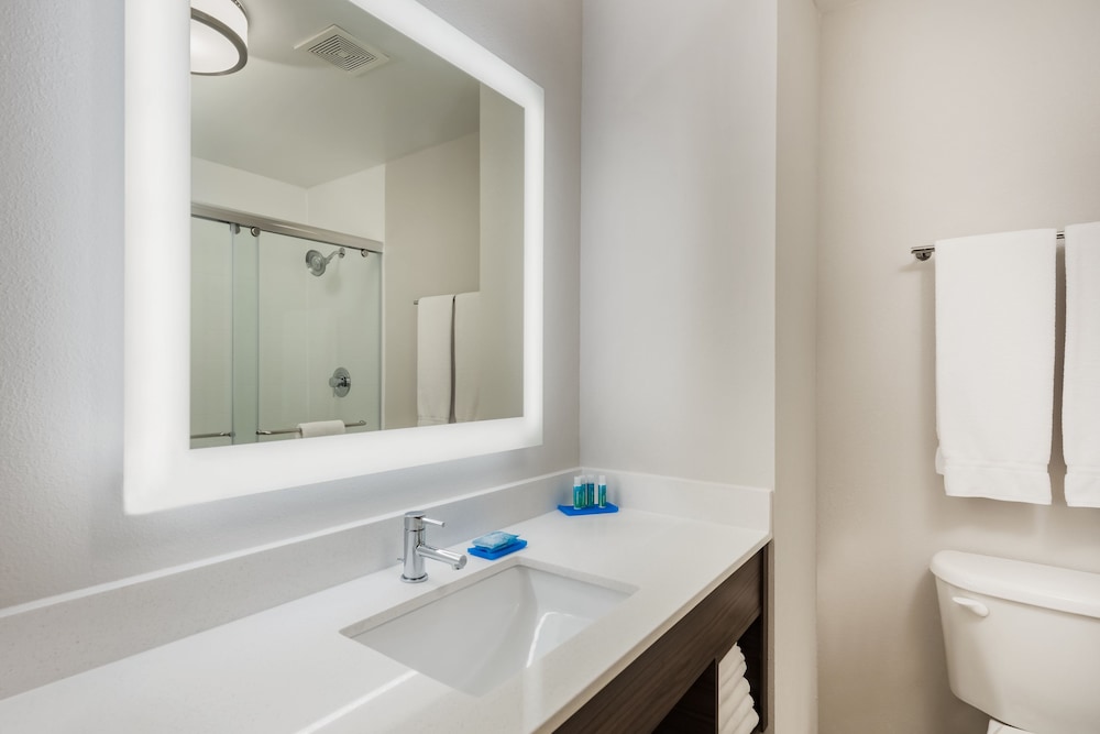 Holiday Inn Express Warrenton by IHG - photo 11