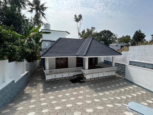 Kadal Veedu in Varkala, India