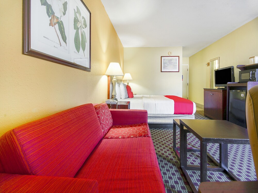 Baymont by Wyndham Williamsburg - photo 25