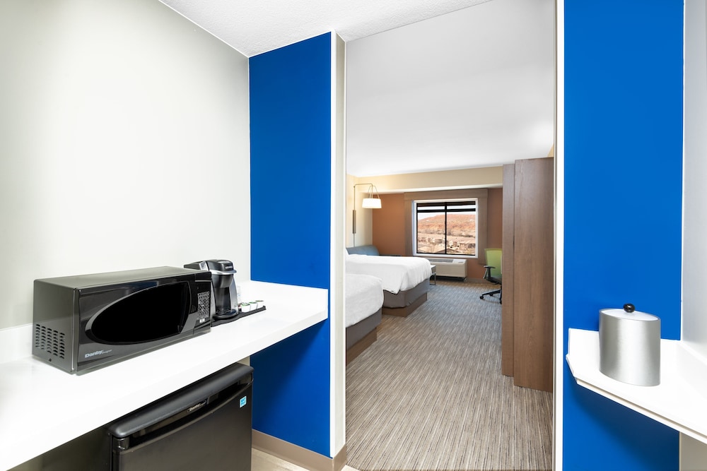 Holiday Inn Express & Suites St. George North Zion by IHG - photo 8