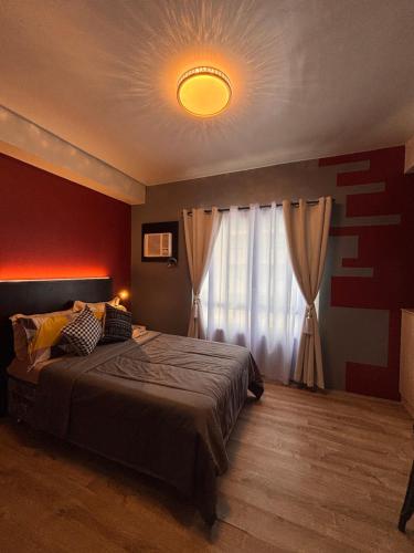 Stylish Urban in Central Location with 500Mbps WiFi and Private Parking in Bacolod, Philippines