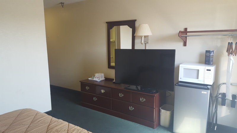 Arlington Inn And Suites - photo 6