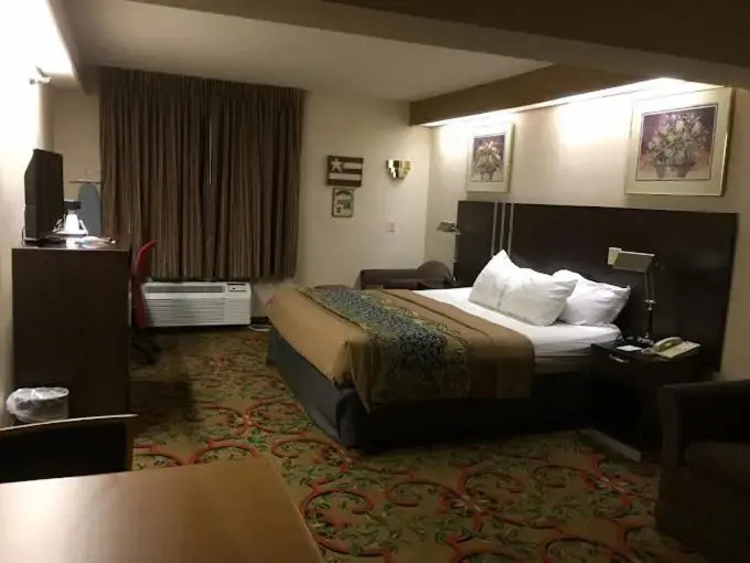 Pleasant Stay Inn & Suites Brooklyn - photo 21