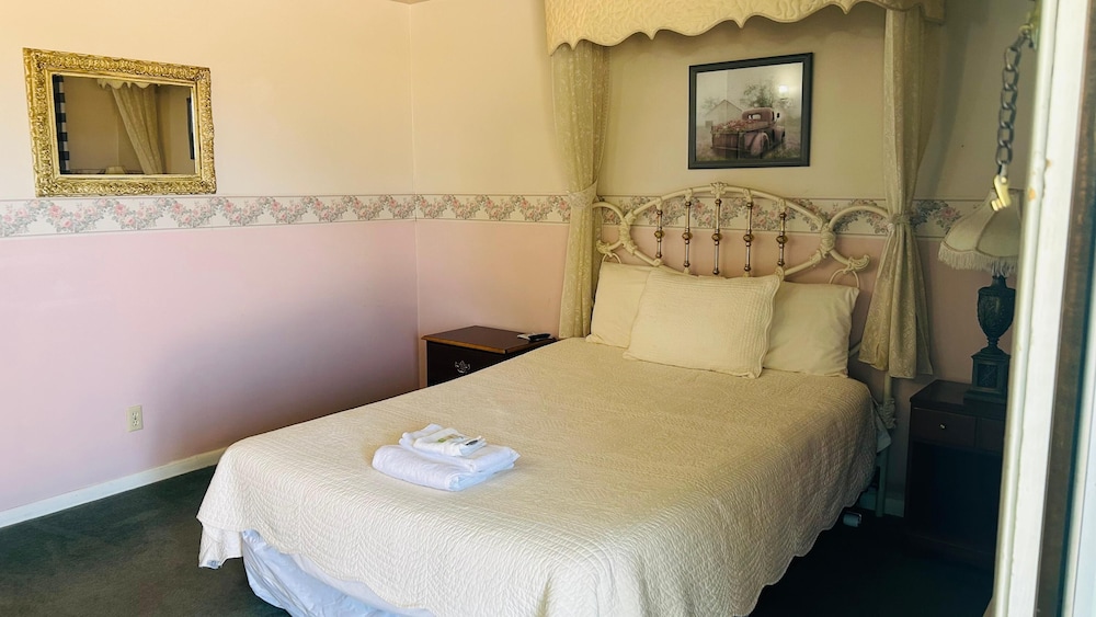 Victorian Inn Superior By Capital O NE - photo 24