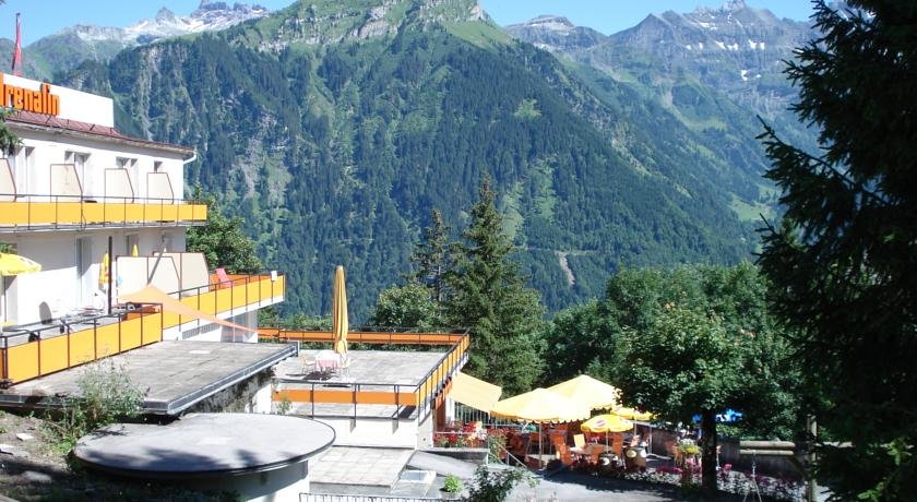 Adrenalin Backpackers Hostel 4852279 — Linthal