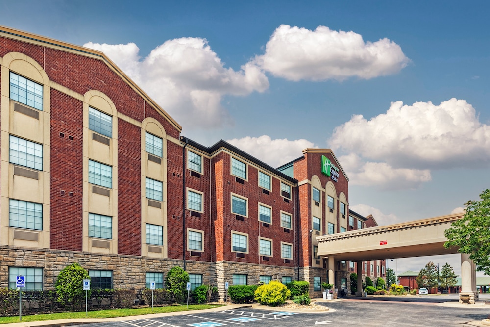 Holiday Inn Express & Suites Tulsa S Broken Arrow Hwy 51 by IHG — hotel in Broken Arrow