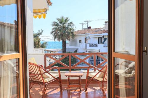 Amphitrite Sea Side Maisonette Nikiti in Nikiti, Greece