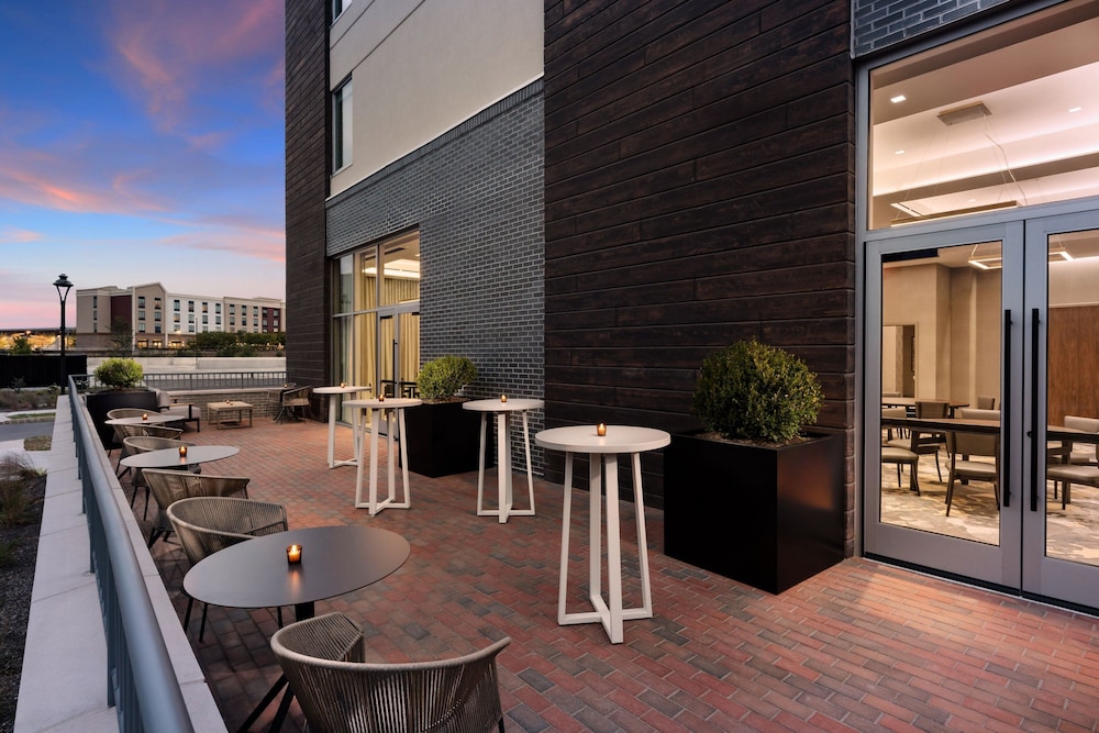 AC Hotel Newtown Square - photo 37