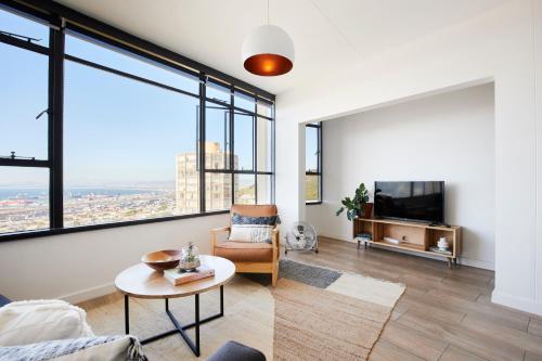 City Style with Striking Views