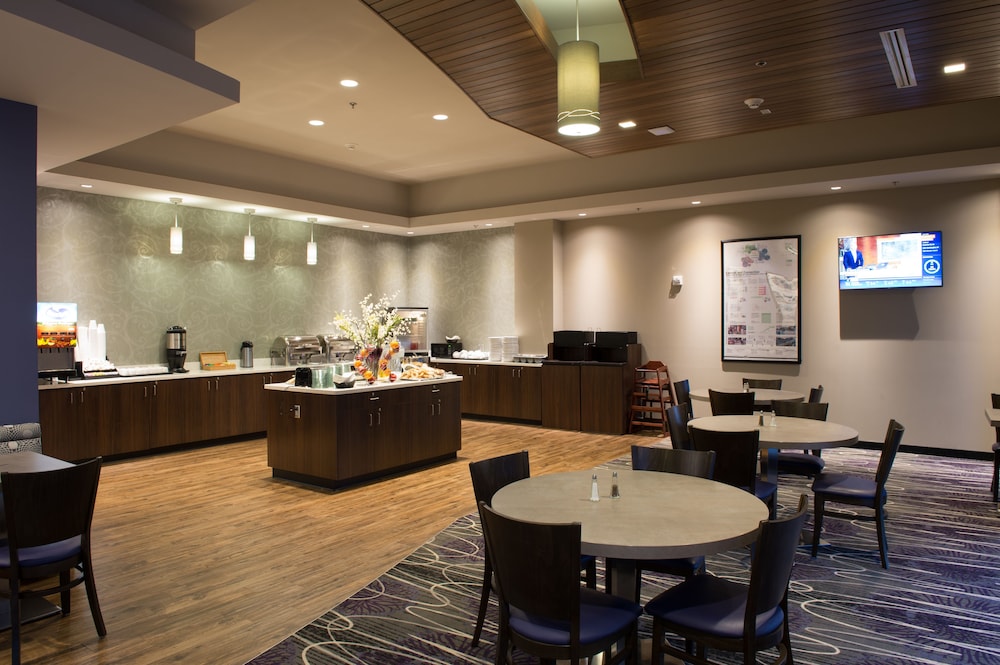 The Bluemont Hotel - photo 36