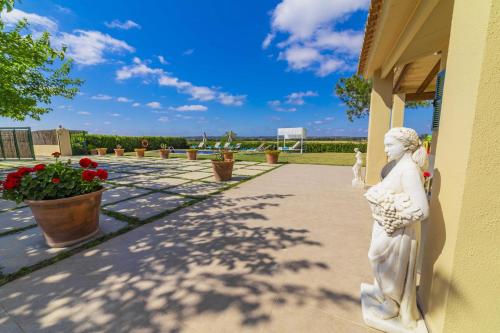 Villa Ambient Sa Finqueta — 4-Star Luxury Hotel in Muro, Spain