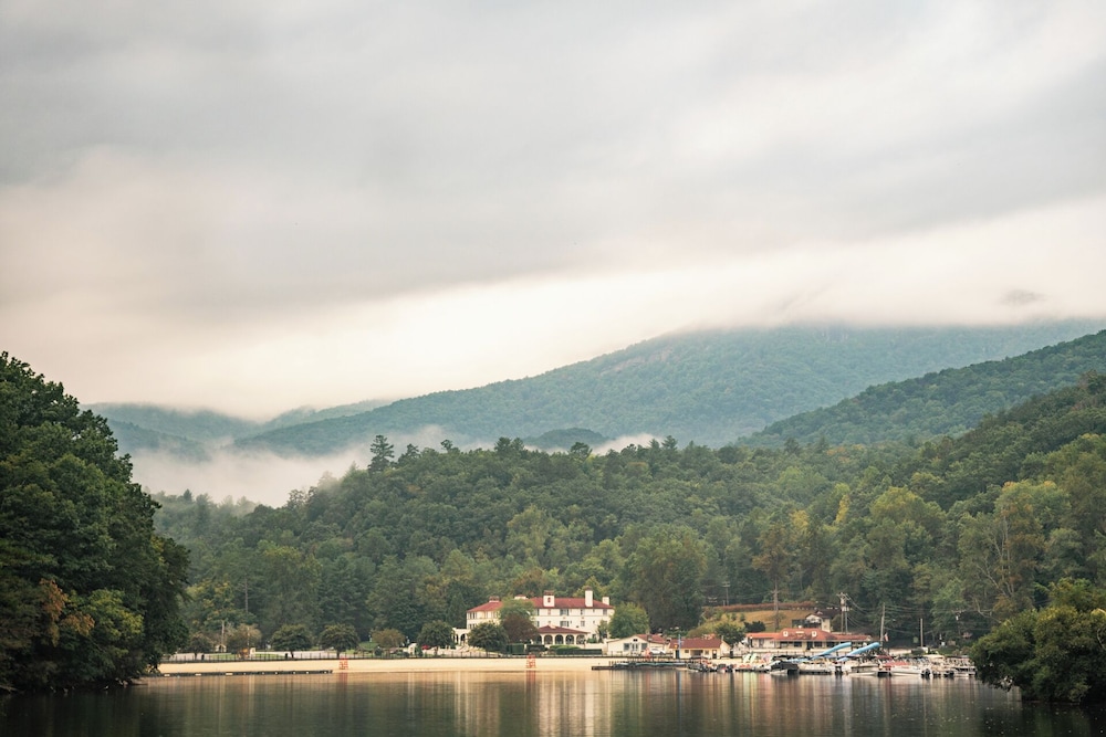 Lake Lure Inn & Spa - photo 46