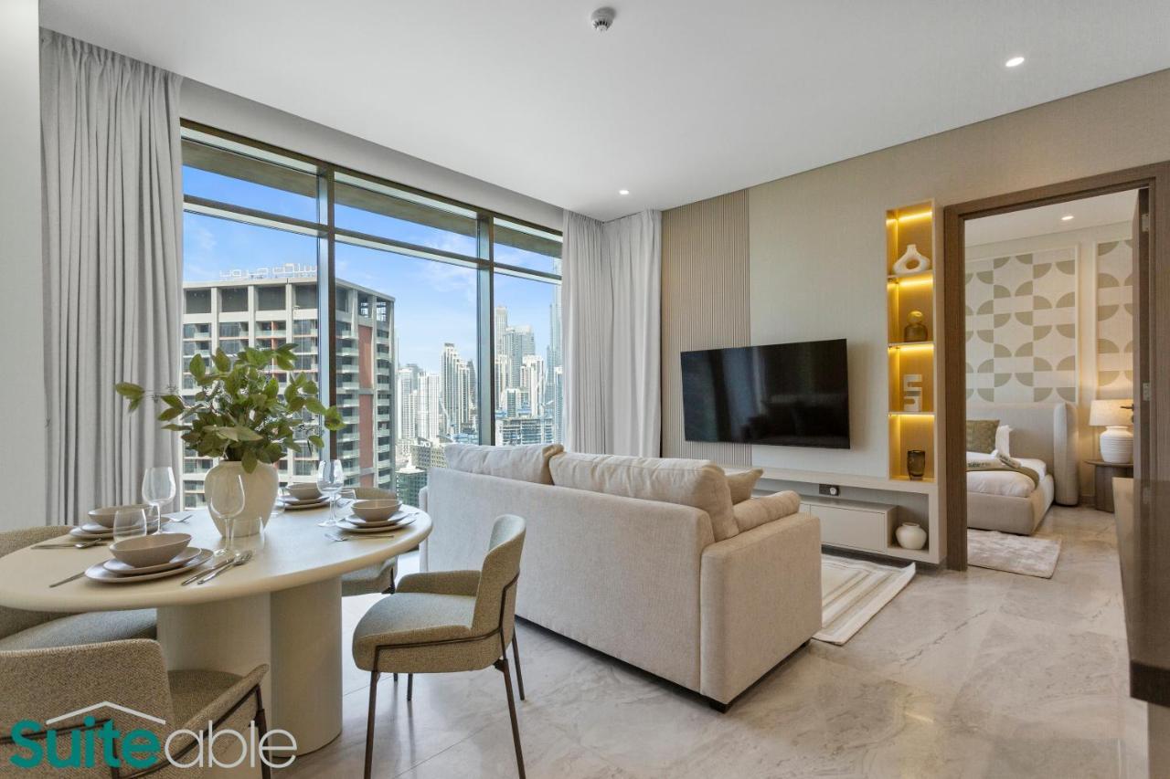 Luxury One Bedroom with Burj Khalifa View — 4-Star Luxury Hotel in Dubai, United Arab Emirates