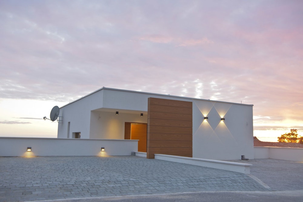 Villa Gloss — 5-Star Luxury Hotel in Primosten, Croatia