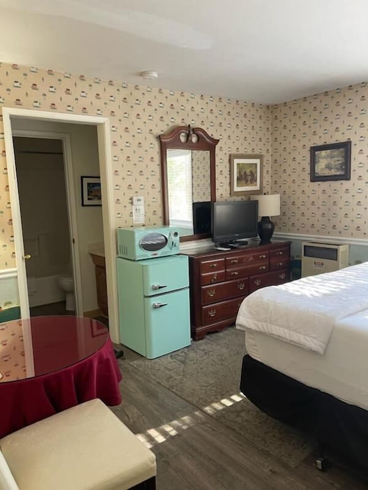 Cinnamon Bear Inn - photo 37