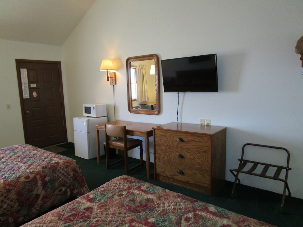 Dakota Country Inn & Suites - photo 13