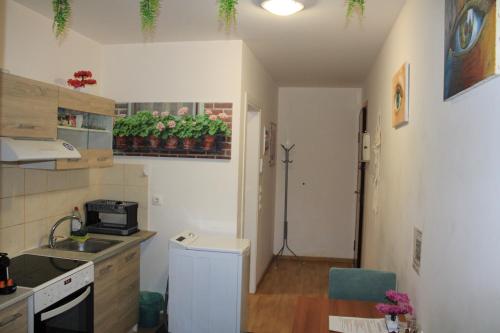 Cozy Mezonette near City Center Athens near Metro — 4-Star Luxury Hotel in Athens, Greece