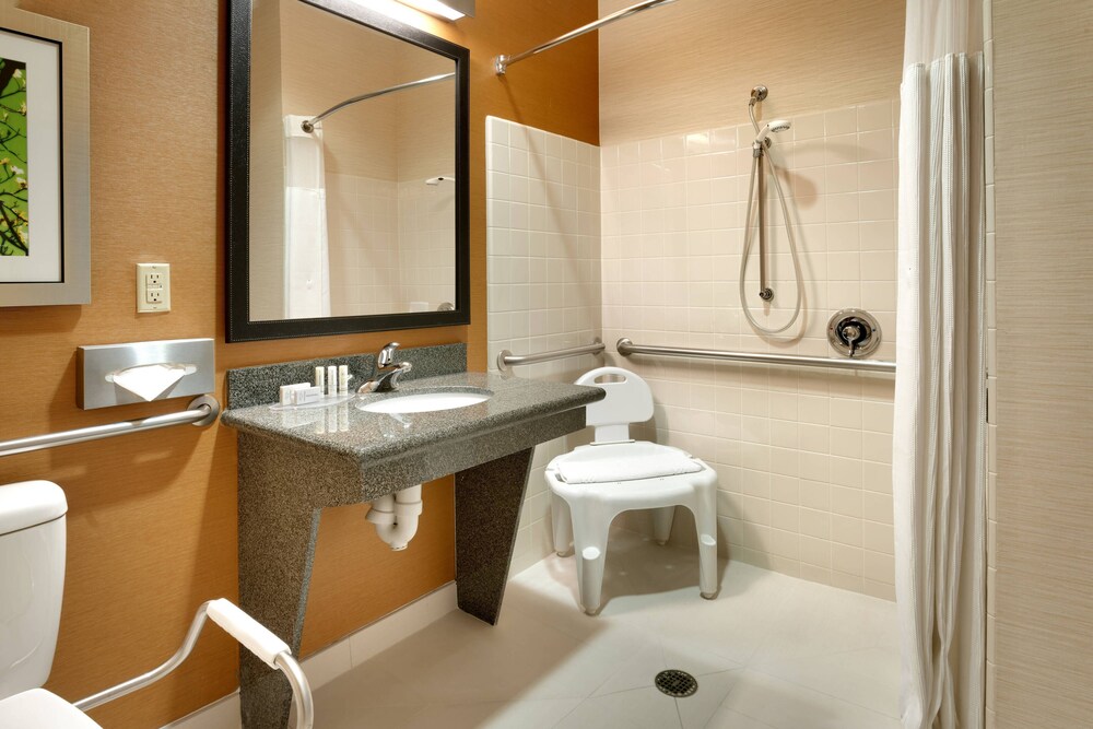 Fairfield Inn & Suites by Marriott Salt Lake City Airport - photo 2