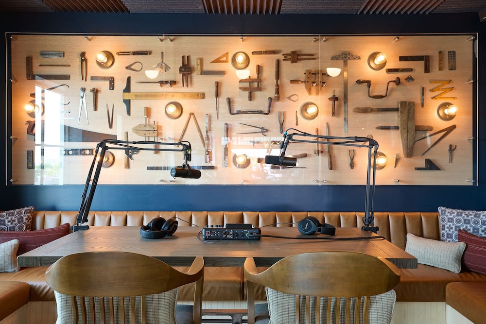Moxy Charleston Downtown - photo 43