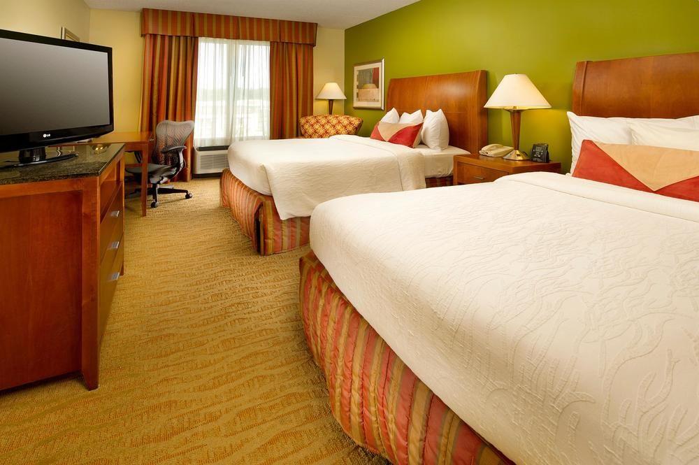 Hilton Garden Inn Atlanta NW Kennesaw Town Center - photo 11