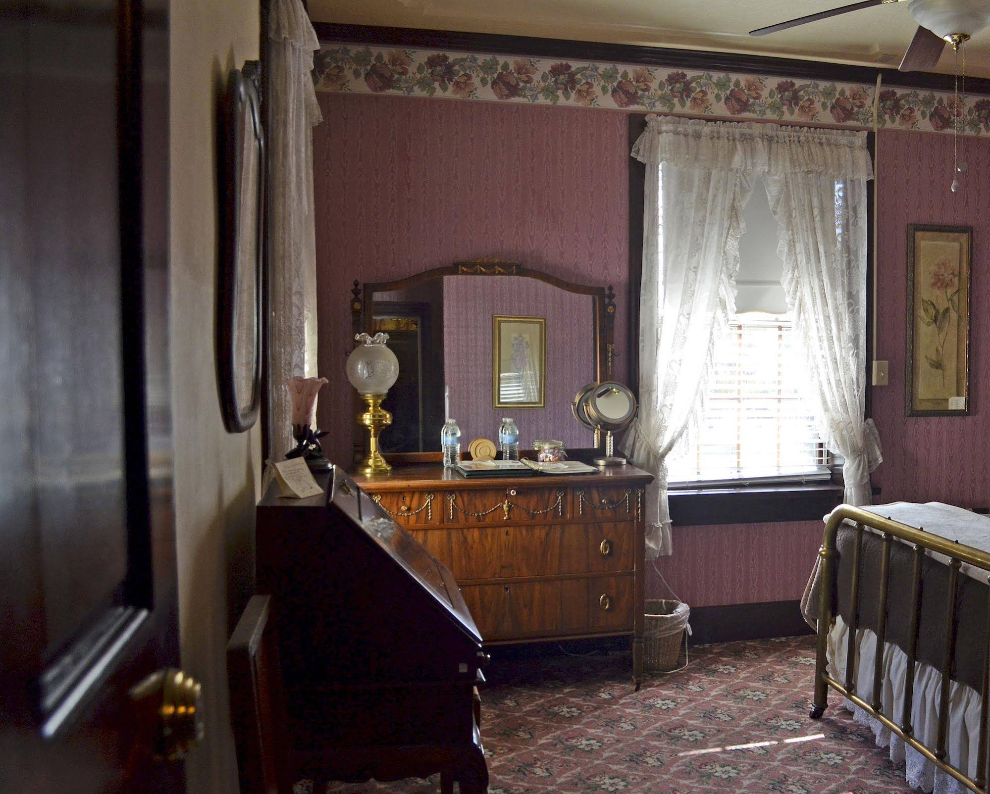 Historic National Hotel & Restaurant - photo 9