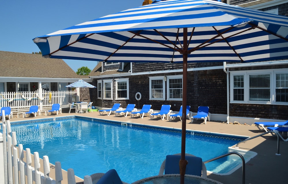 Beach Breeze Inn - photo 54