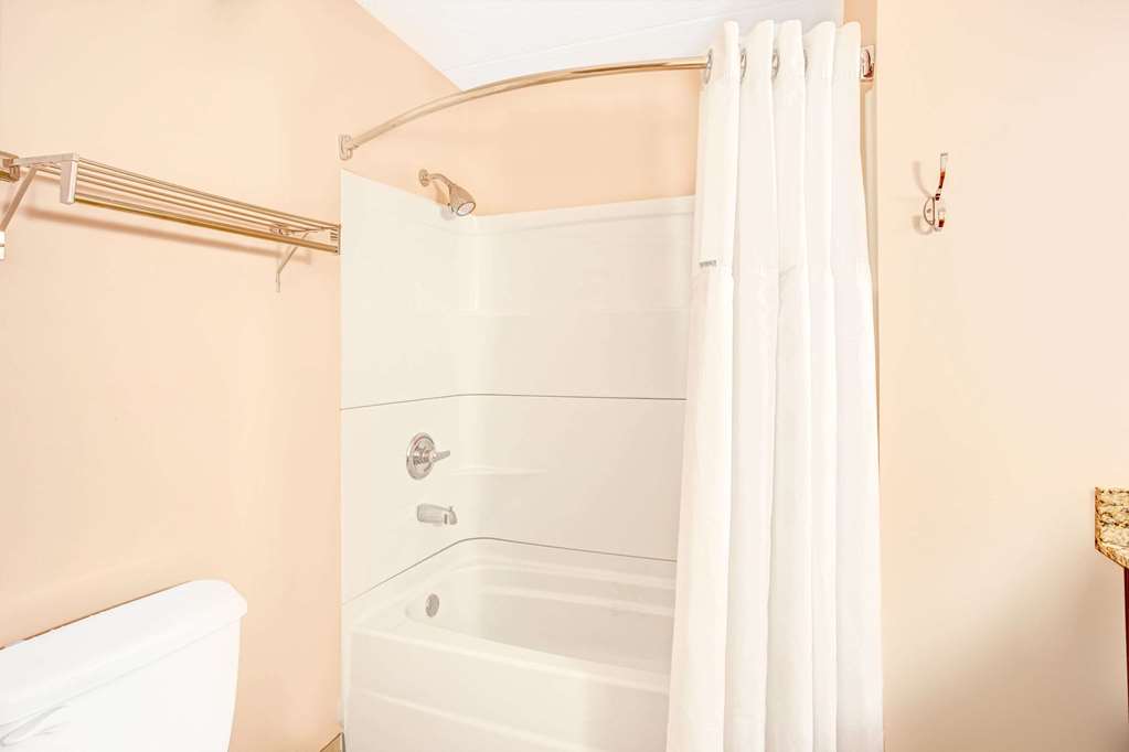 Ramada by Wyndham Murfreesboro - photo 10