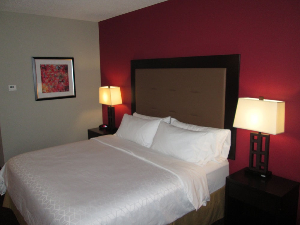 Holiday Inn Express Cloverdale by IHG - photo 16