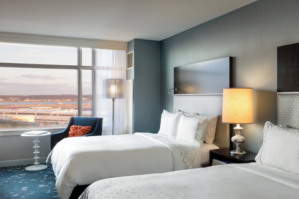 Renaissance Arlington Capital View Hotel - photo 10