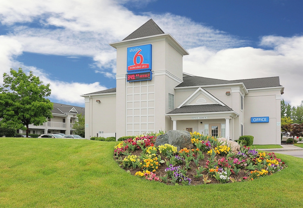 Econo Lodge Murray - photo 33